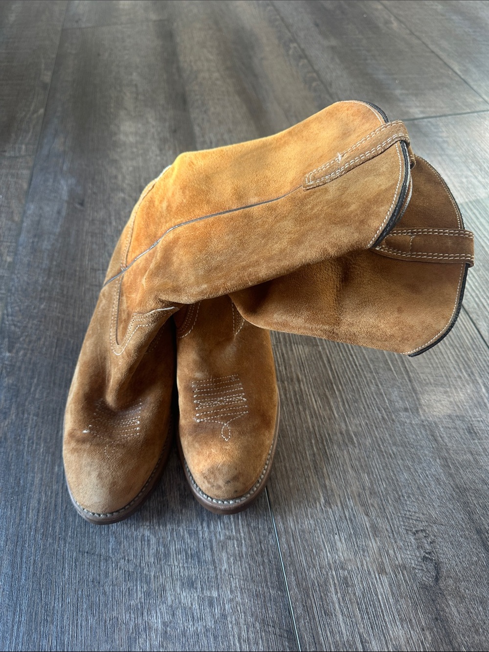 Vibram Men's Brown Suede Slip-On Western Boots